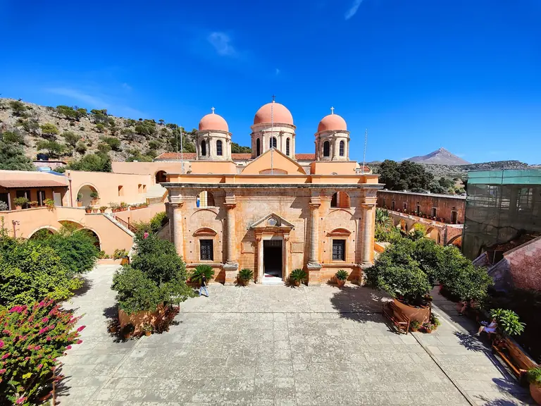 Holy Trinity Tzagaróli Monastery