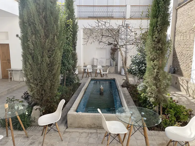 Joybar Boutique Hotel