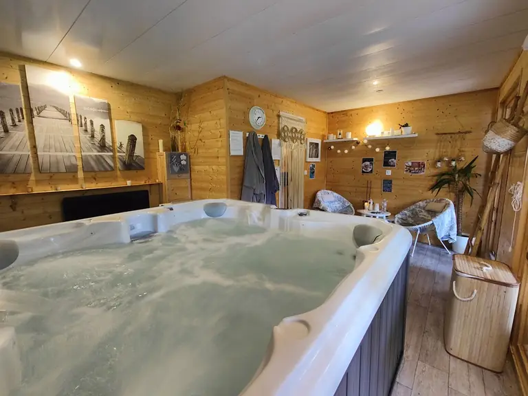 Bubble Massage Eden - Biarritz