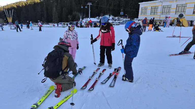 TSAKIRIS Ski & Snowboard Bansko - Bansko - Bulgaria