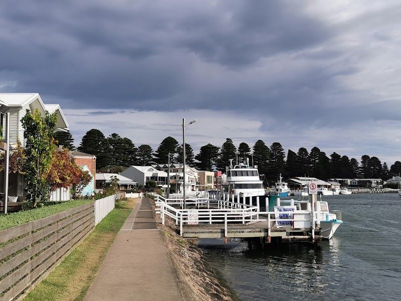 Griffiths Island and Lighthouse Walk