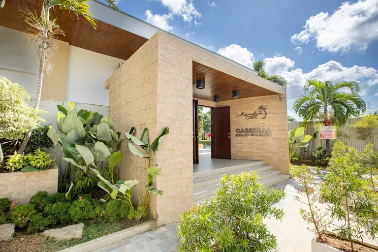 Holiday Suites Palawan