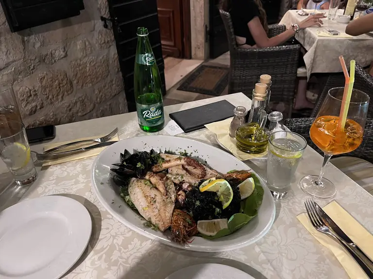 Luna Rossa - Kotor - Montenegro