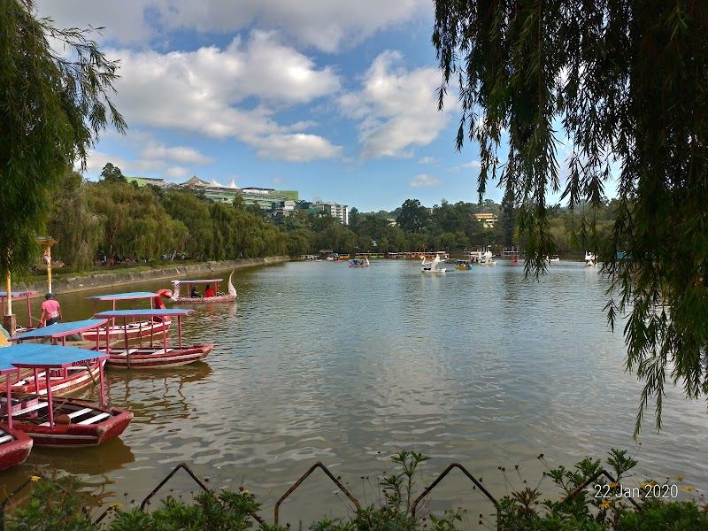 Visit Burnham Park