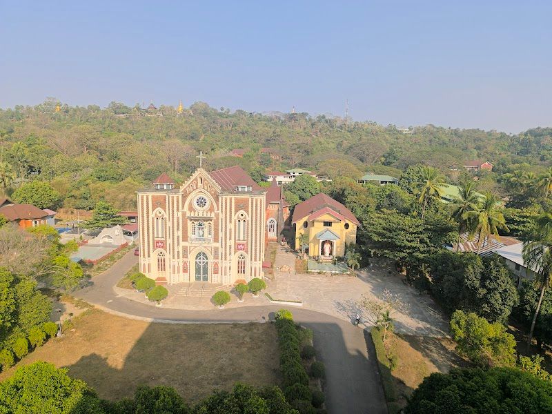 Royal Mawlamyine Hotel
