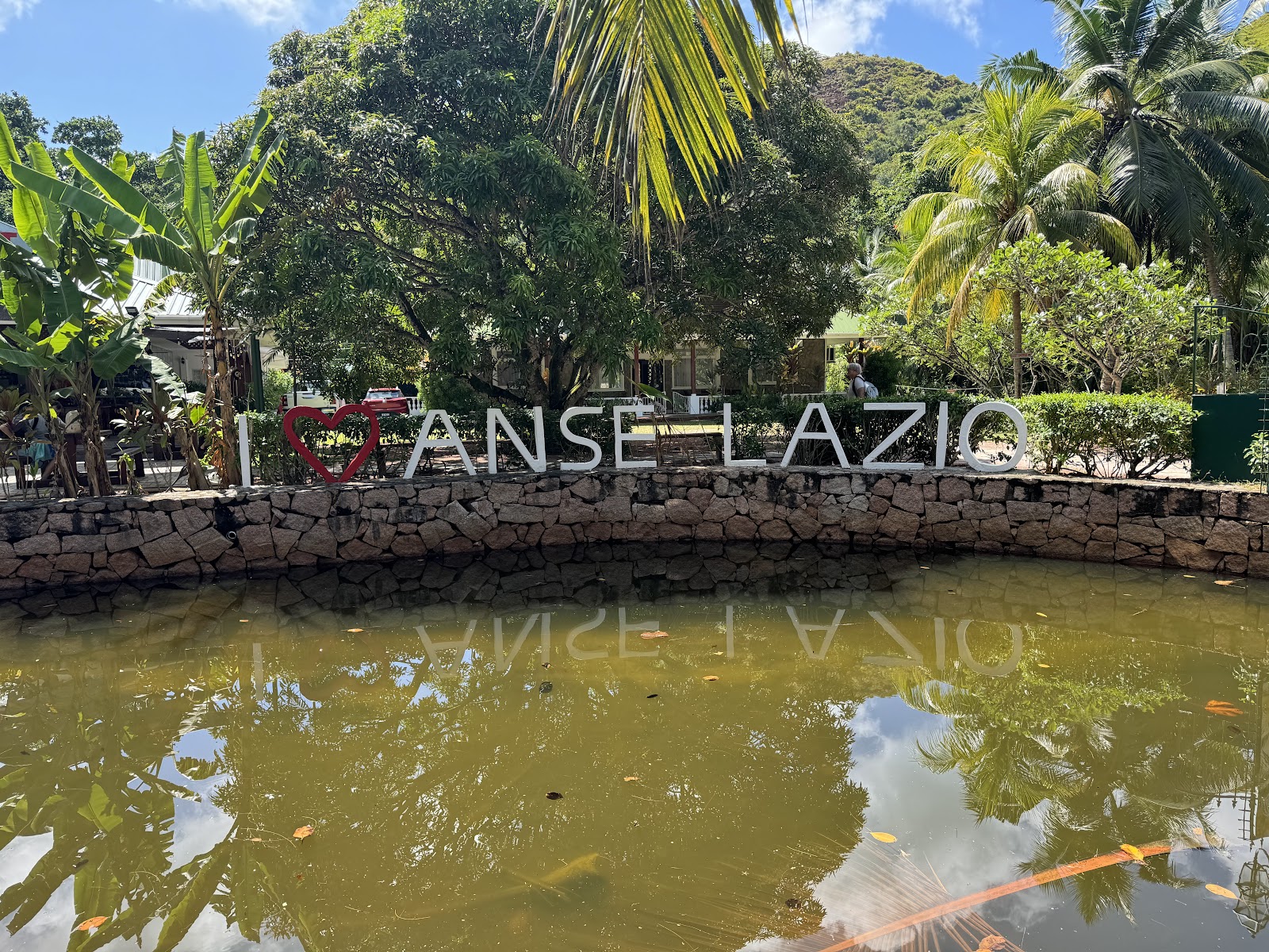 Le Chevalier Bay Coconut Bar - Seychelles Islands