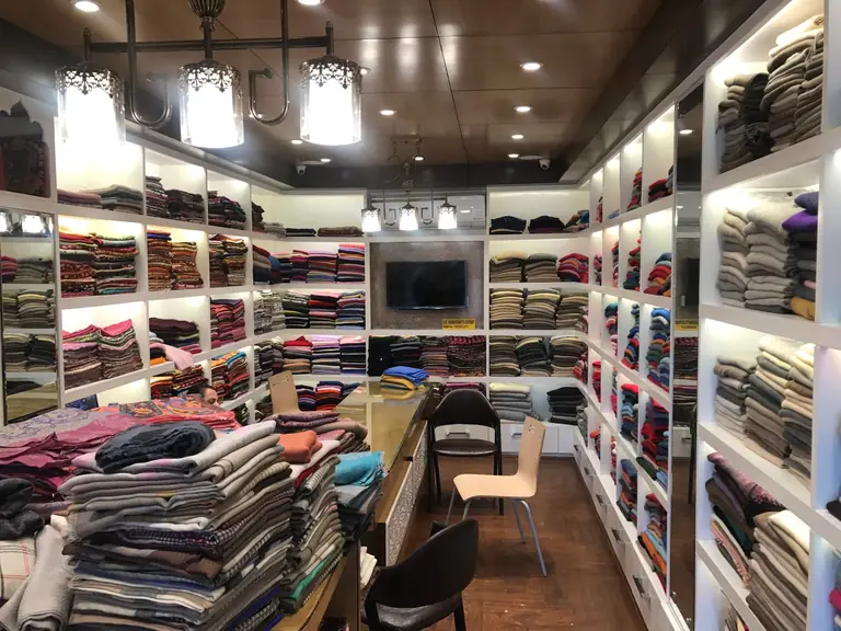 S.K. Handicrafts Export .FAIR TRADE Cashmere Company - Katmandu - Nepal