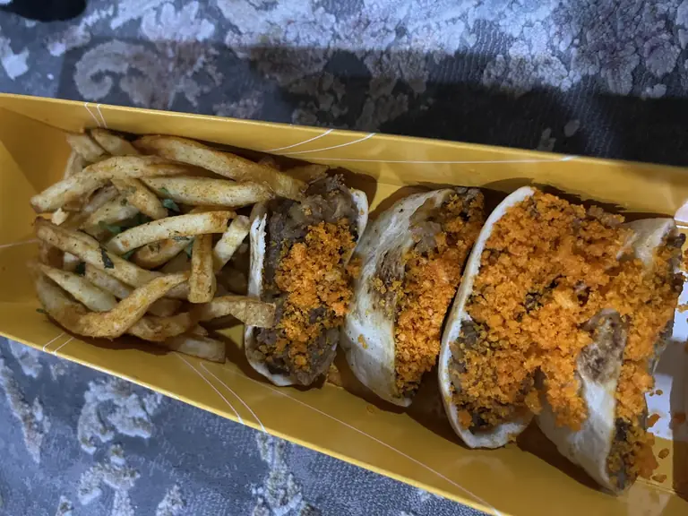 شاورما هوليك - Shawrma Holic - Al Hofuf - Saudi Arabia