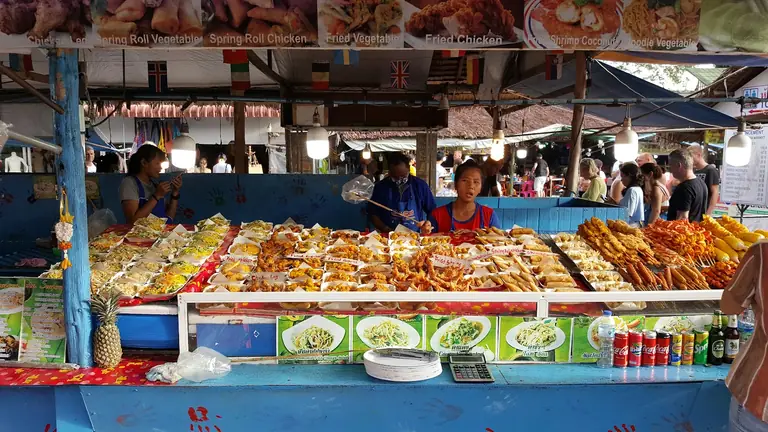 Bang Niang Market