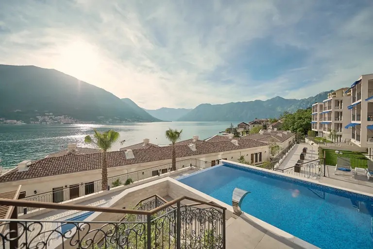 Huma Kotor Bay Hotel & Villas