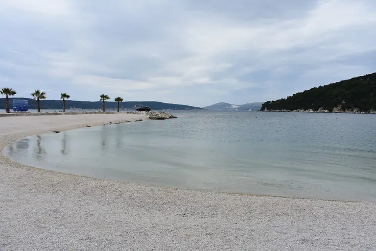 Kašjuni Beach