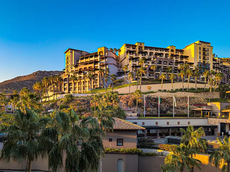 Pueblo Bonito Sunset Beach Golf & Spa Resort