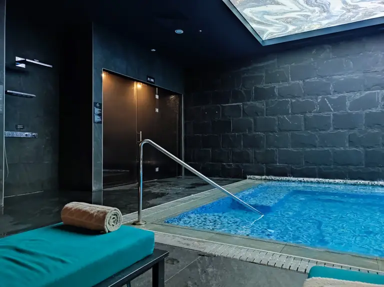 The Marmorosch Bucharest, Autograph Collection