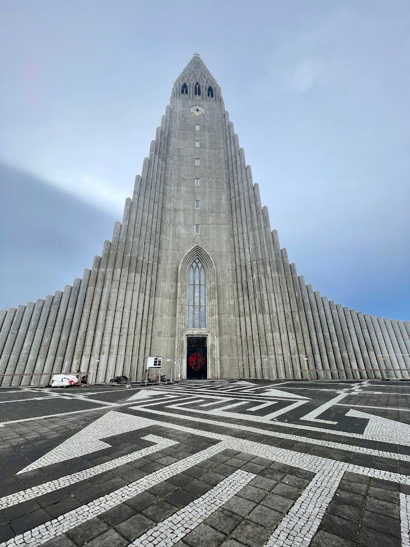 Hallgrimskirkja - Reykjavík - Iceland - Booked ai
