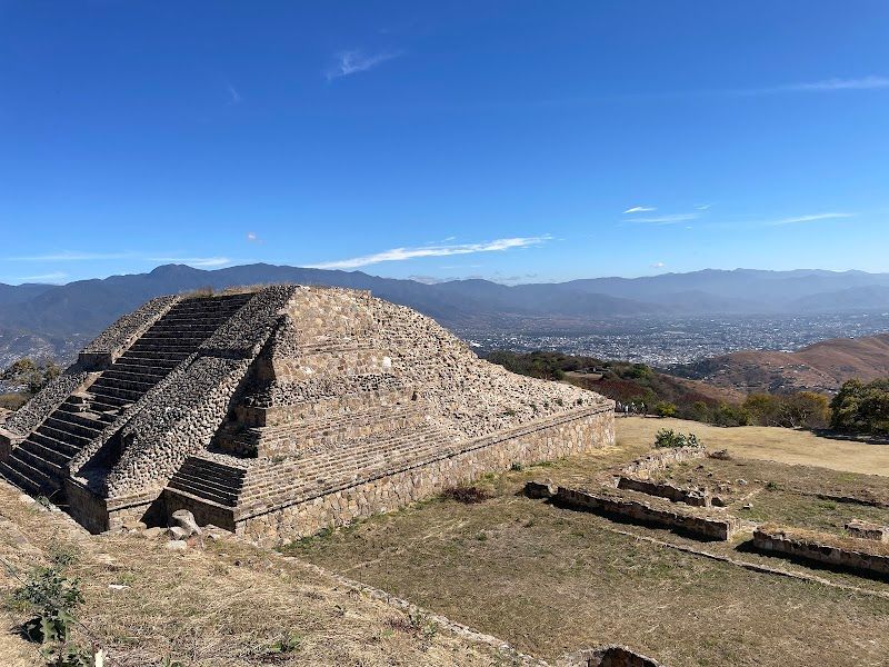 Explore Monte Albán