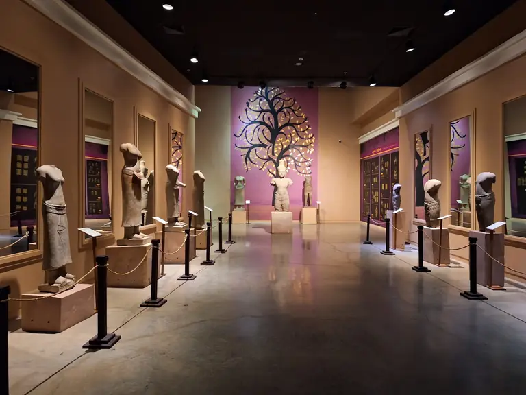Angkor National Museum