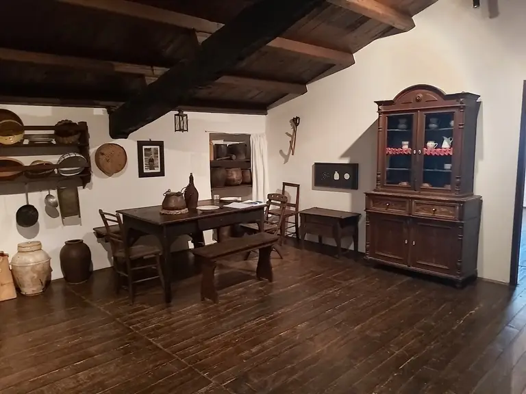 Tonina hiša v Sv. Petru