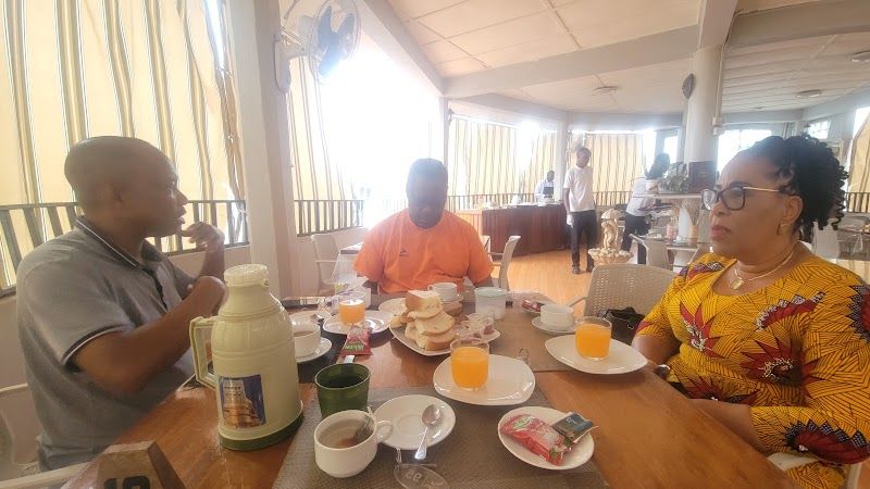 Paloma Guest House & Restaurant